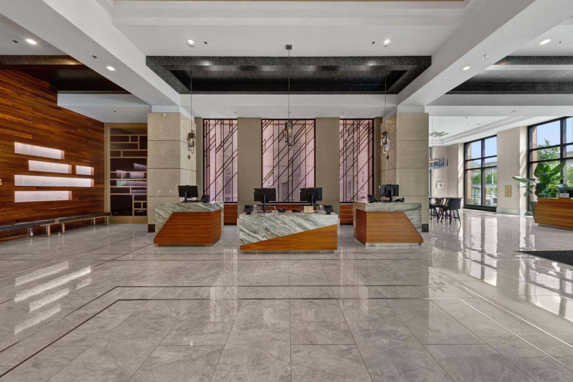 Cleveland Marriott Downtown At Key Tower Hotel Exterior photo